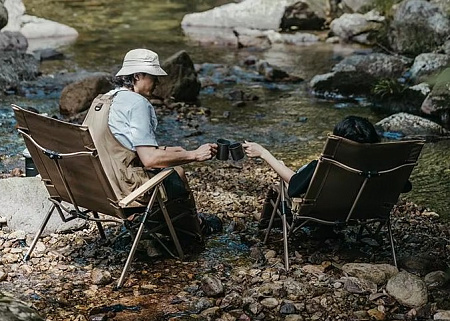 Шезлонг складной Naturehike черный CNK2450JJ016