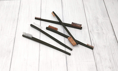 Щетки двухсторонние для чистки оружия