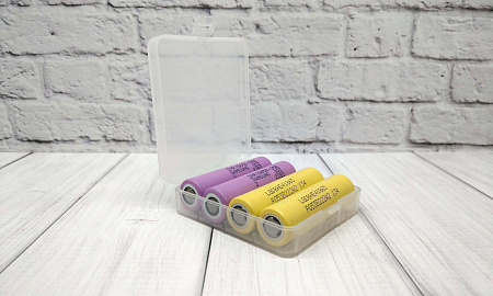 Бокс на 4 аккумулятора 18650 (белый)