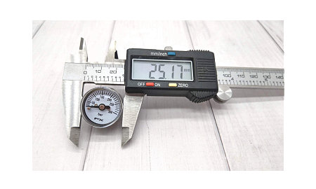 Манометр FX диаметр 25 мм М10х1