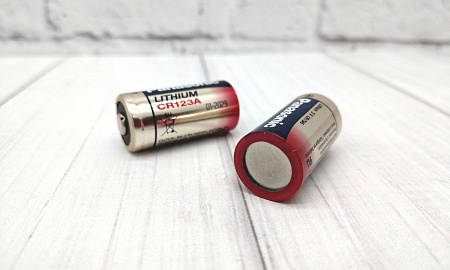 Литиевая батарея  PANASONIC CR123  3V